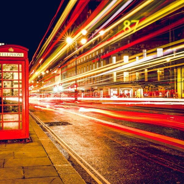 5 Reasons Why You Should Choose an In-Night Delivery Solution